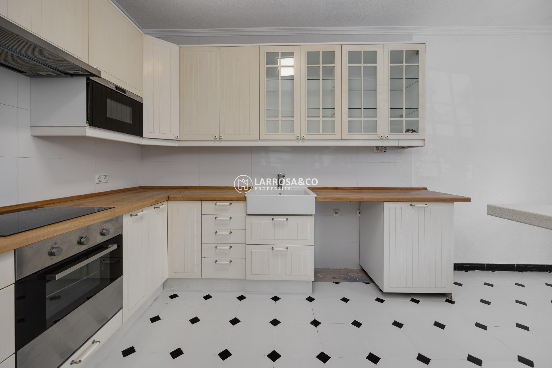 Herverkoop - Villa - Torrevieja - La Siesta - El Salado - Torreta