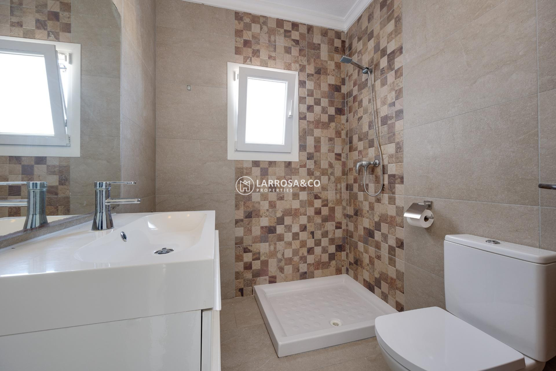 Herverkoop - Villa - Torrevieja - La Siesta - El Salado - Torreta