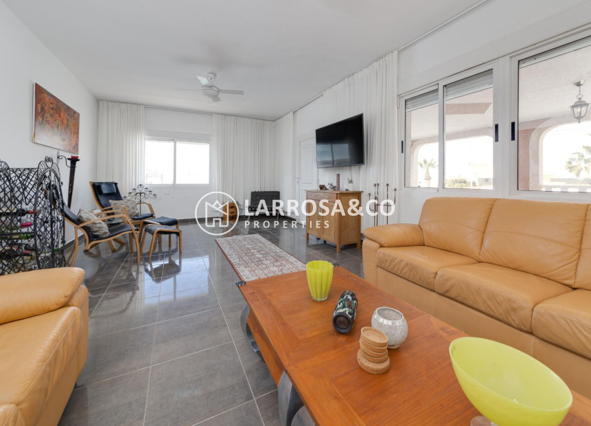 Herverkoop - Villa - Torrevieja - La siesta