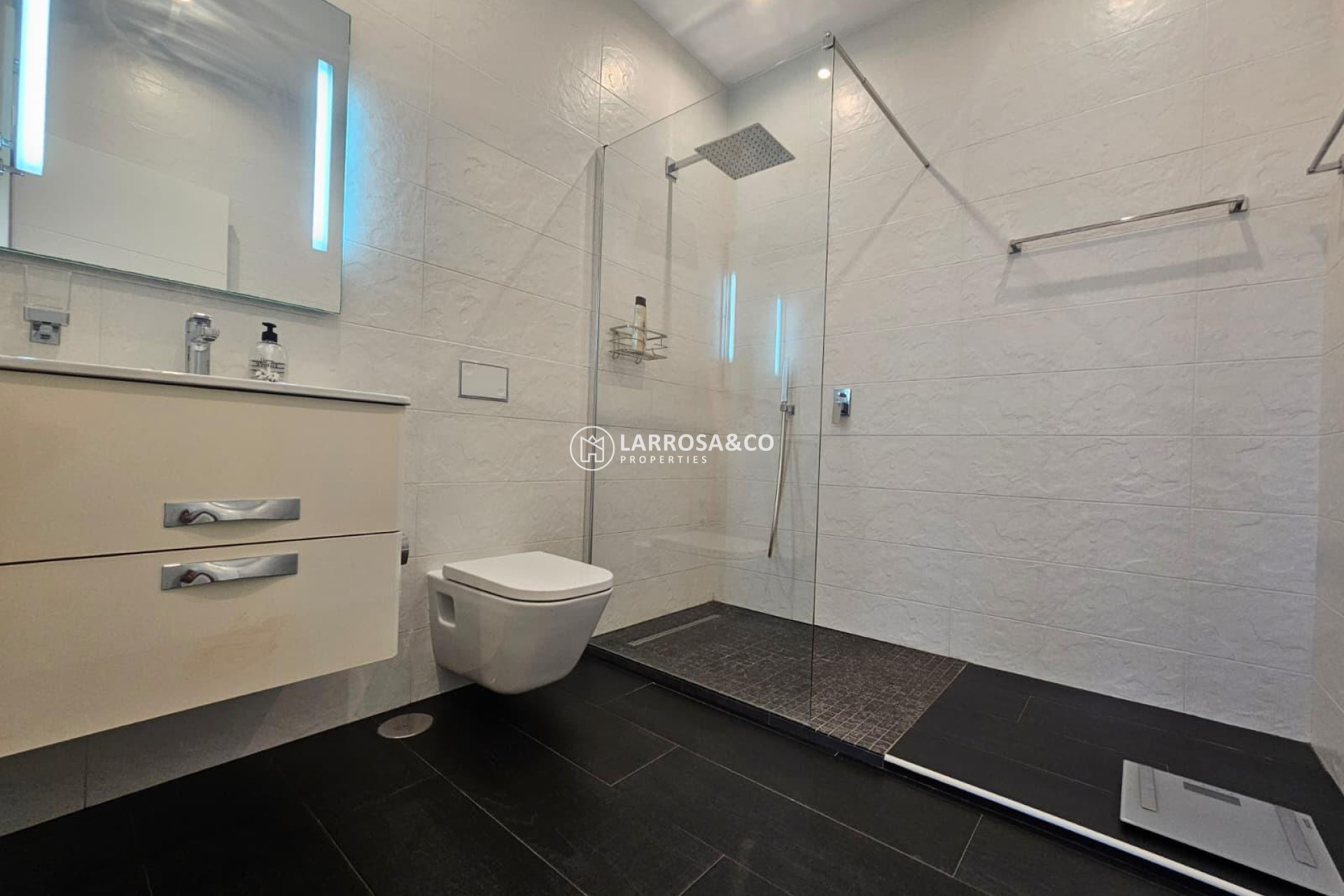 Herverkoop - Villa - Torrevieja - Los Angeles