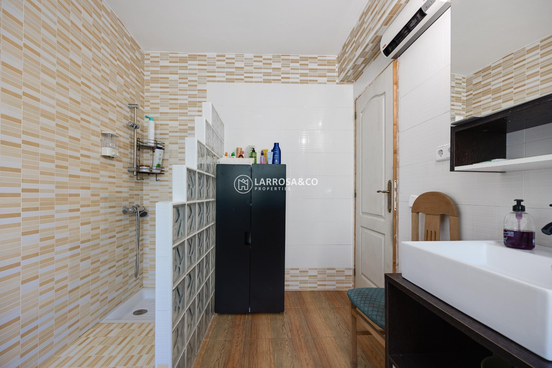 Herverkoop - Villa - Torrevieja - Los Balcones