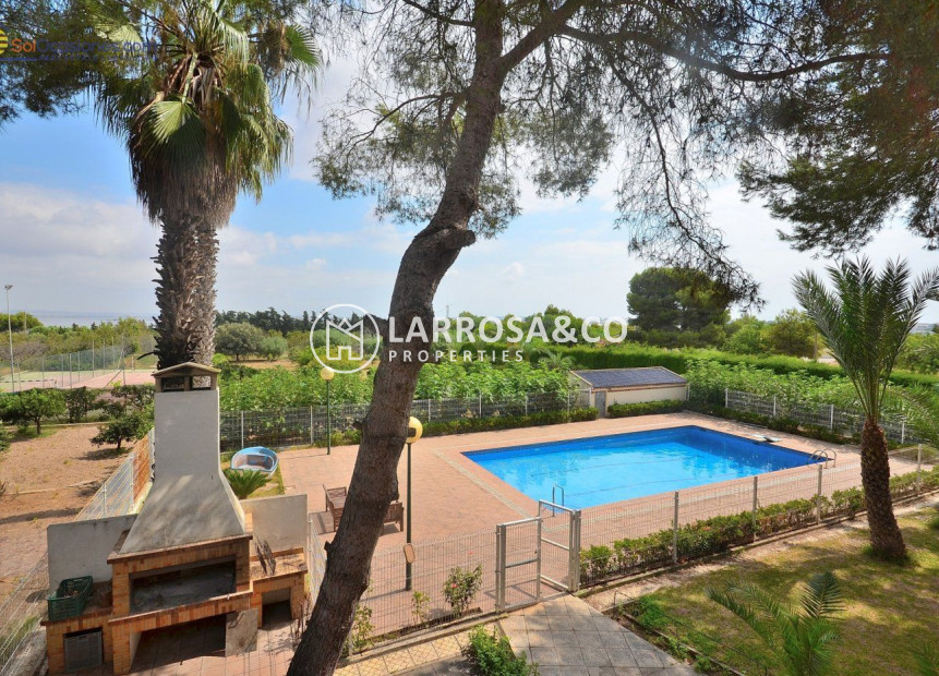 Herverkoop - Villa - Torrevieja - Los Balcones