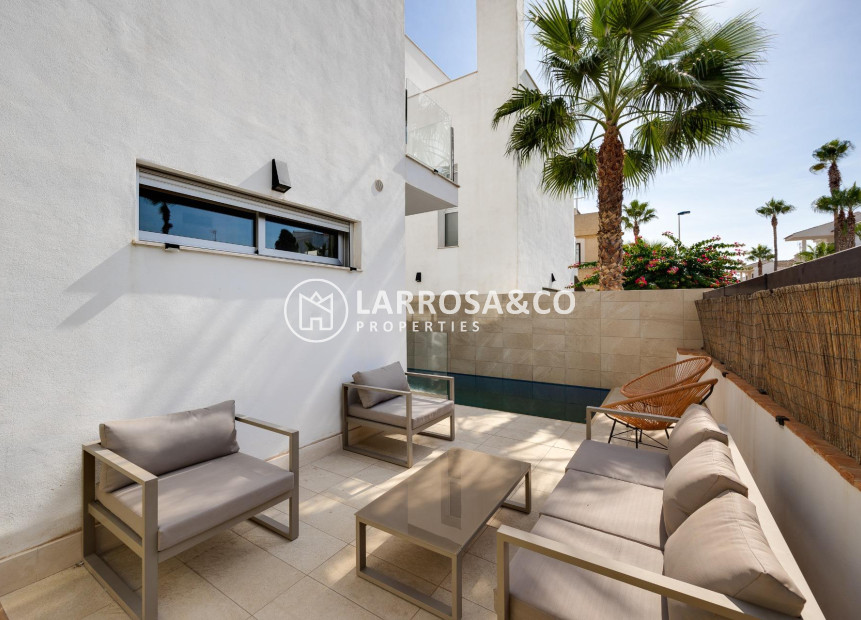 Herverkoop - Villa - Torrevieja - Los Frutales