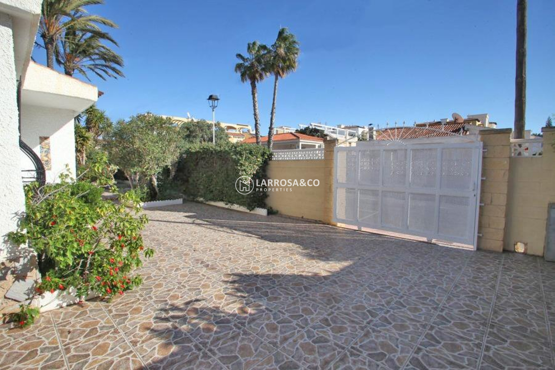 Herverkoop - Villa - Torrevieja - Los Frutales