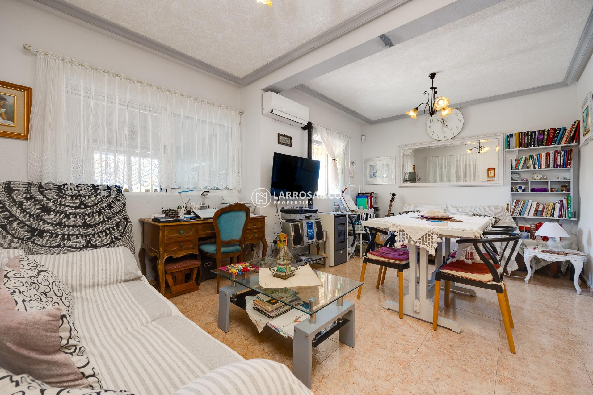 Herverkoop - Villa - Torrevieja - Los Locos Beach