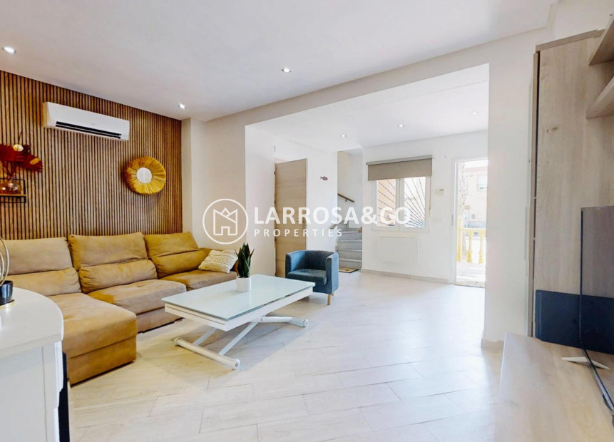 Herverkoop - Villa - Torrevieja - Playa de los Naufragos