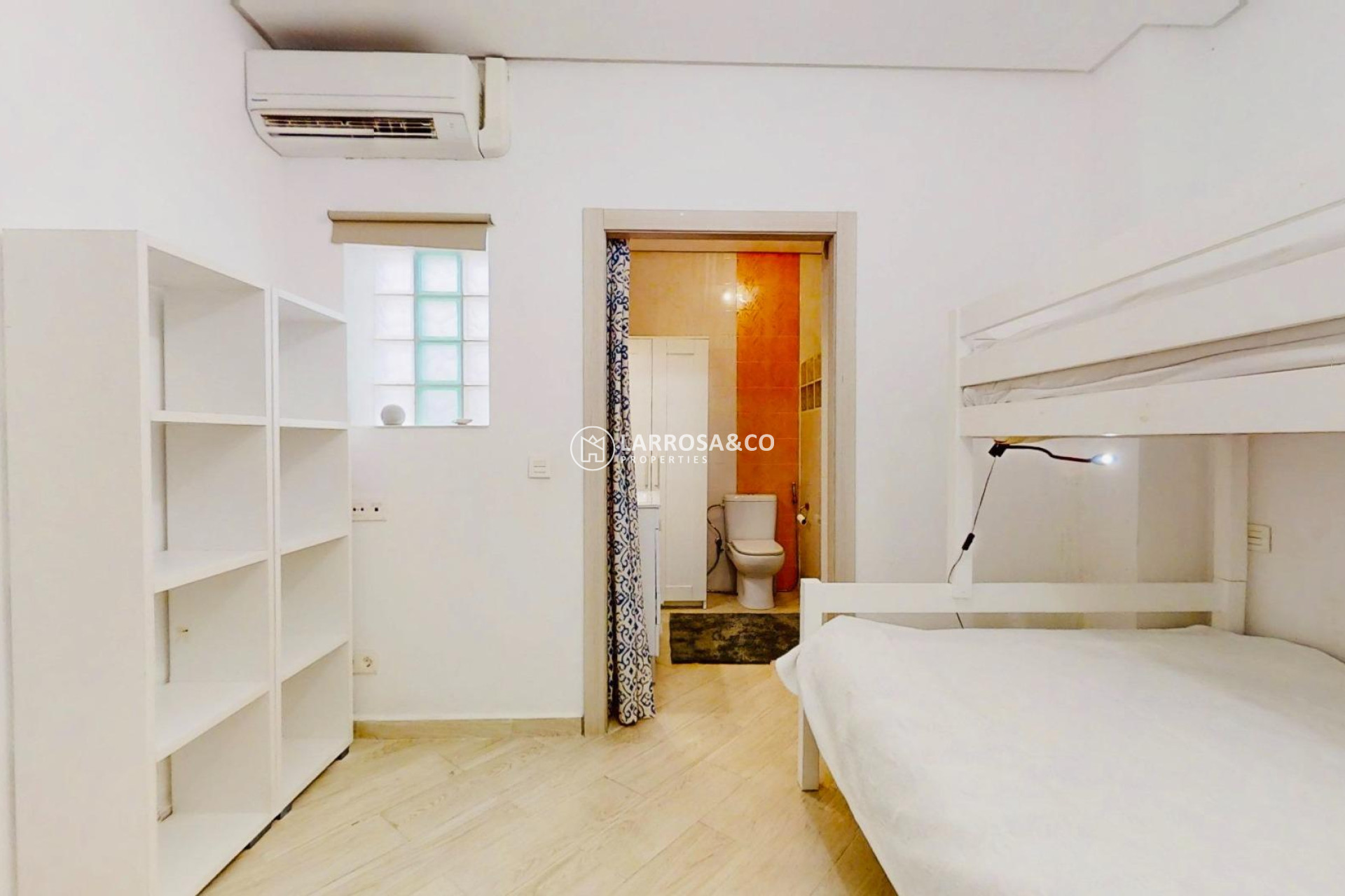 Herverkoop - Villa - Torrevieja - Playa de los Naufragos