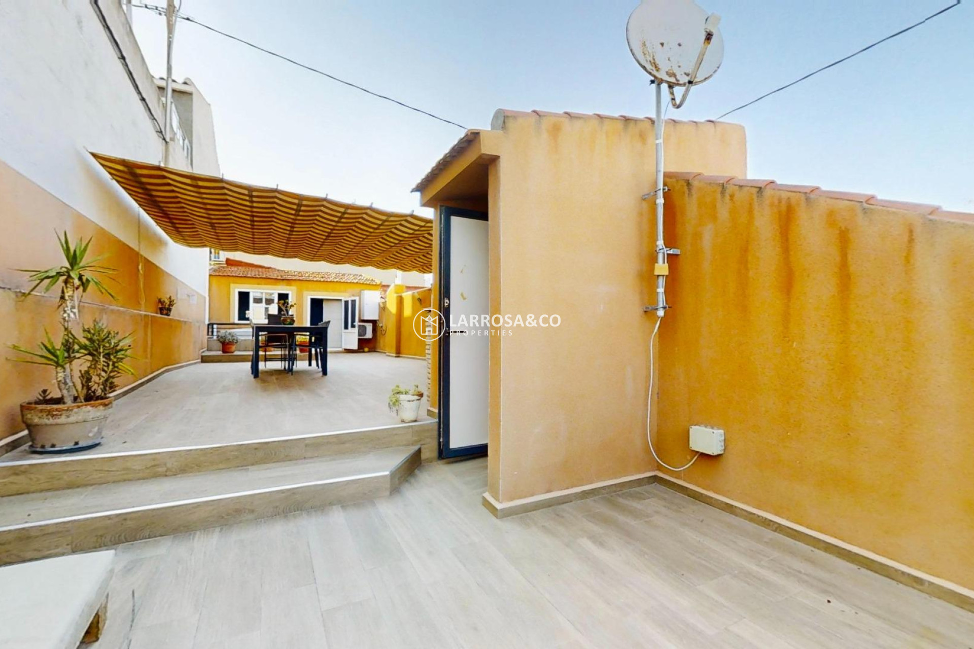 Herverkoop - Villa - Torrevieja - Playa de los Naufragos