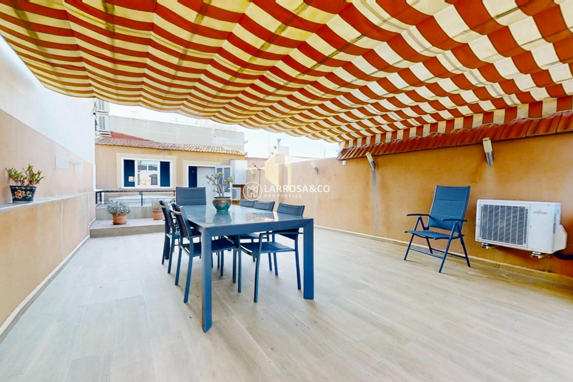 Herverkoop - Villa - Torrevieja - Playa de los Naufragos