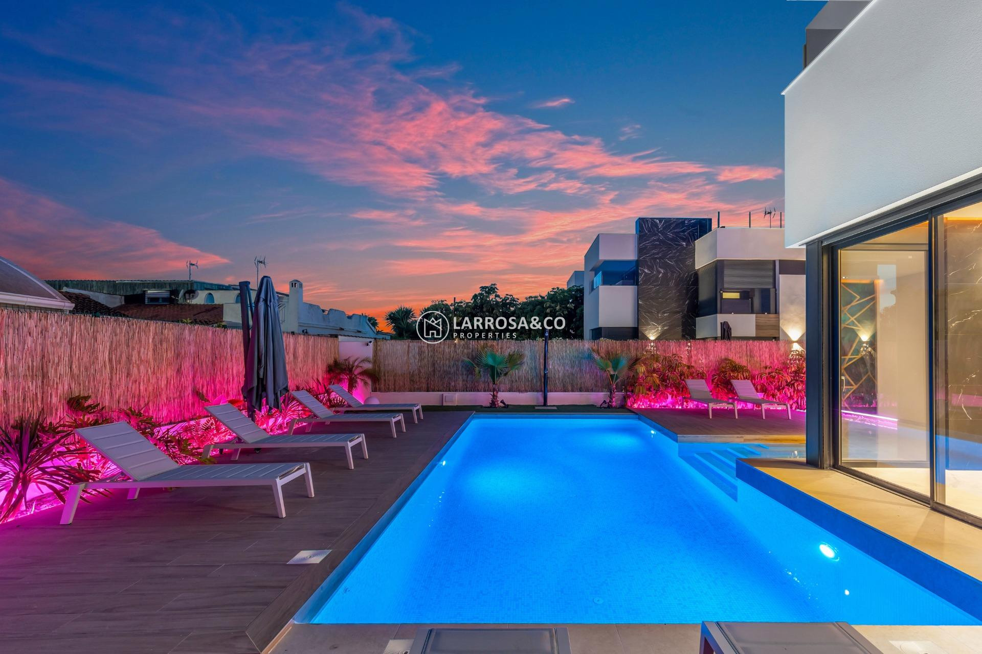 Herverkoop - Villa - Torrevieja - Torreta florida