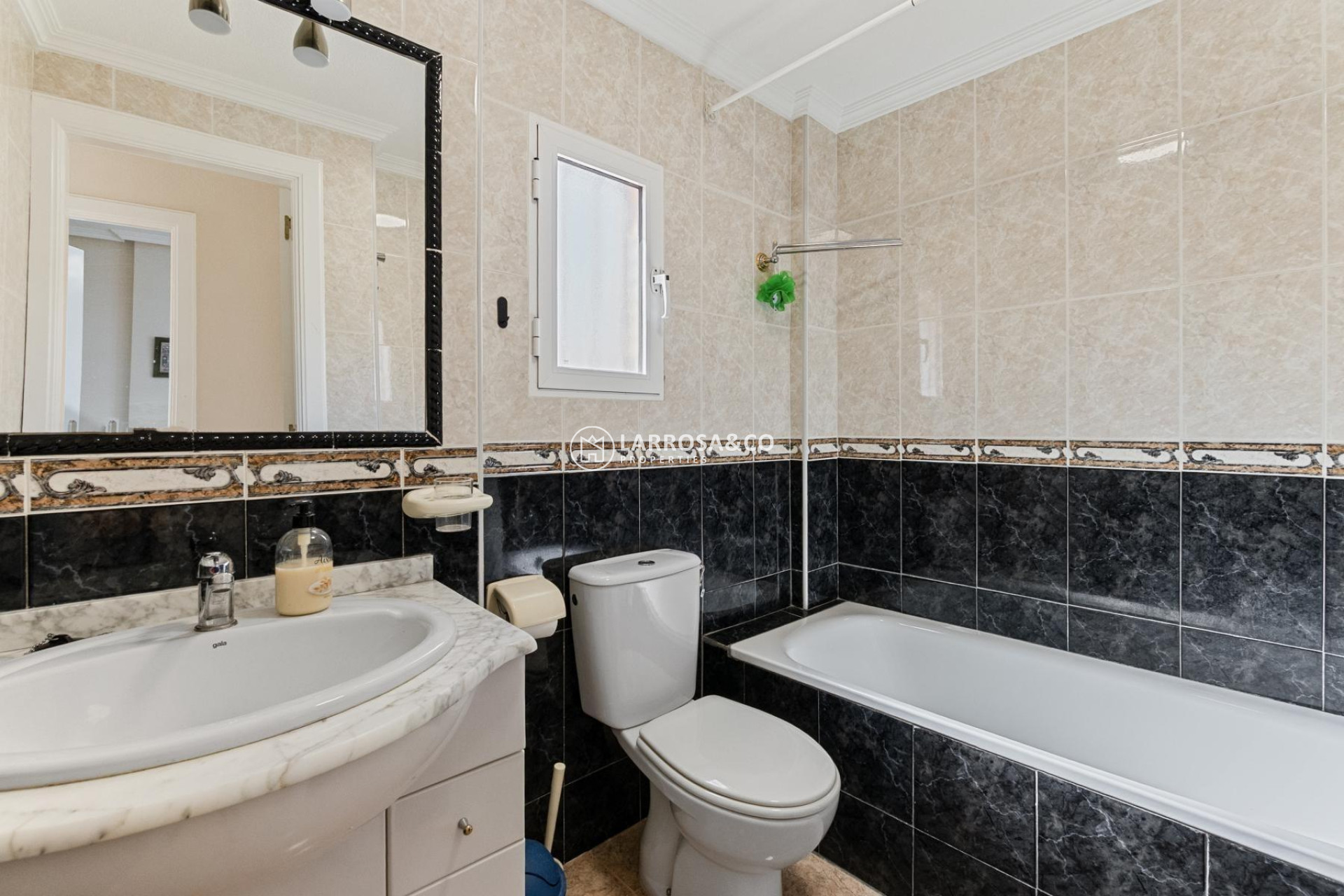 Herverkoop - Villa - Torrevieja - Zona los Frutales