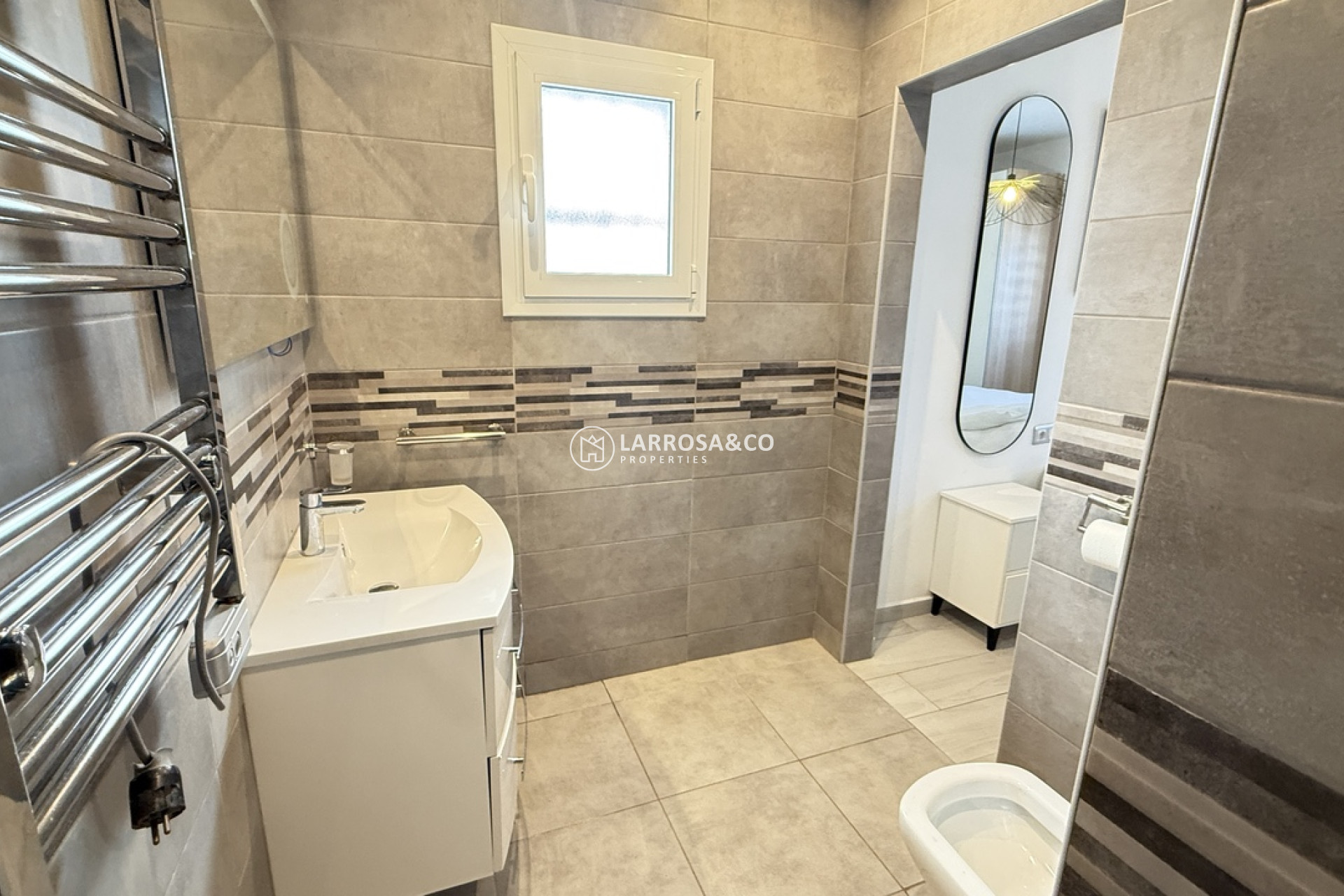 Herverkoop - Villa - Villamartín - Costa Blanca