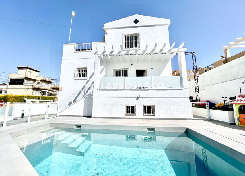 Herverkoop - Villa - Villamartín - Costa Blanca