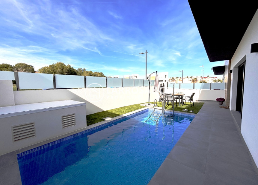 Herverkoop - Villa - Villamartin - Costa Blanca