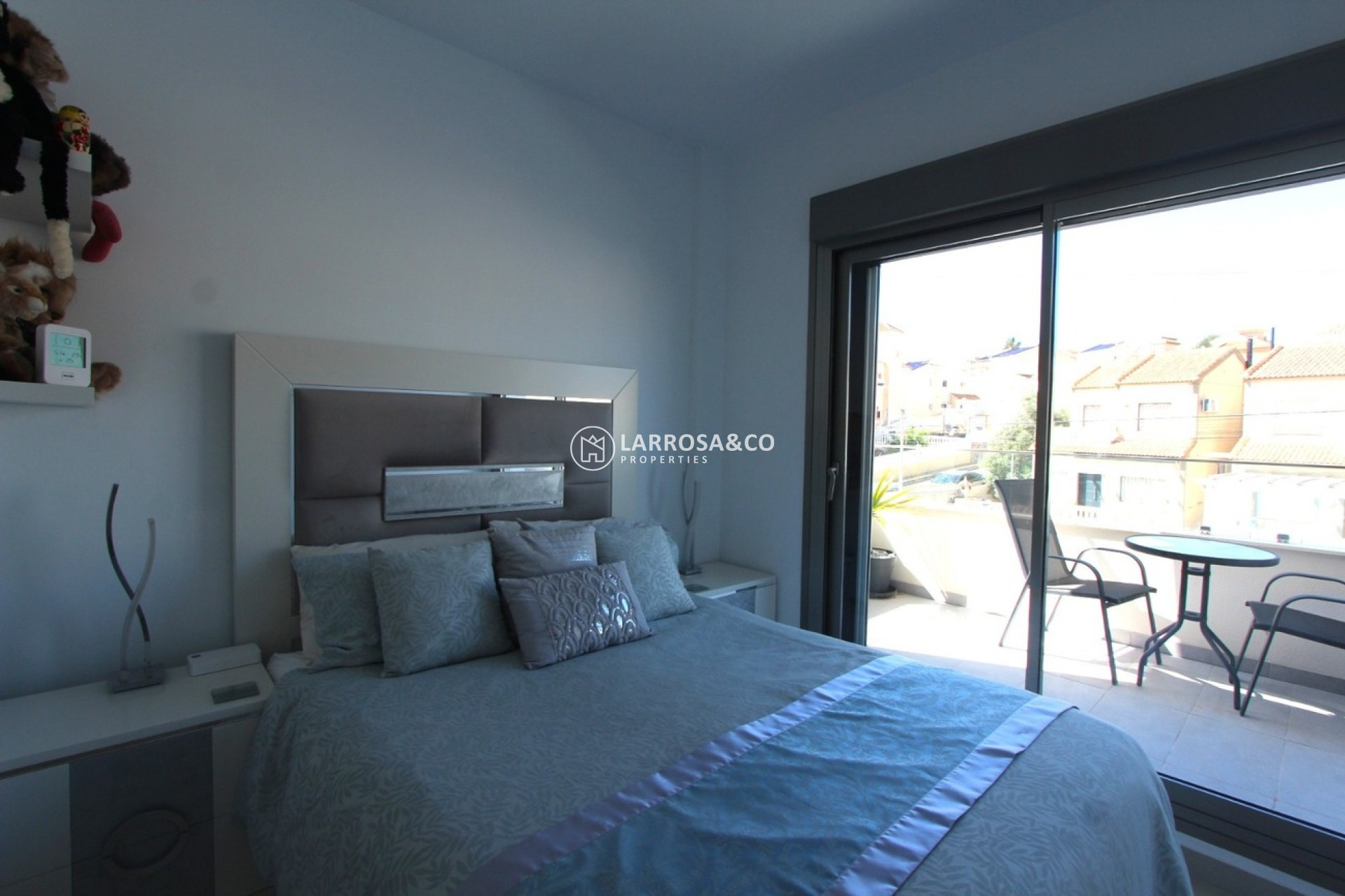 Herverkoop - Villa - Villamartín - El Galan