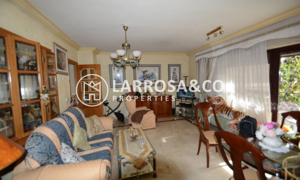 Квартира - Вторичный рынок - Orihuela - Zona Centro