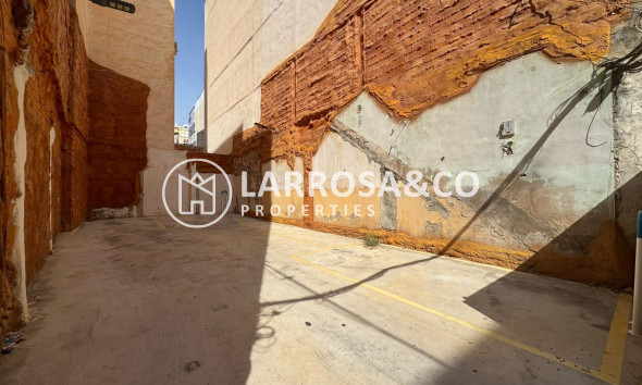 Land - A Vendre - Torrevieja - ASV-38502