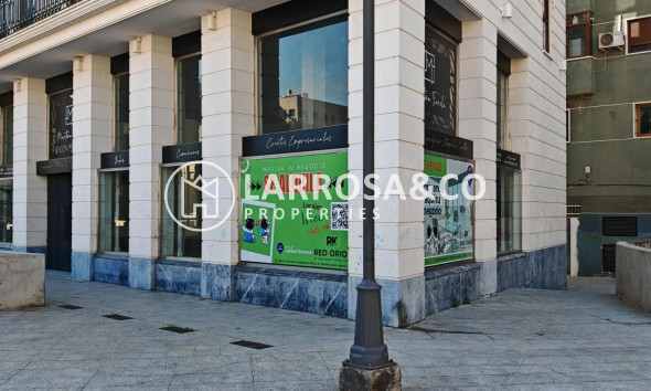 Local - Alquiler larga estancia - Orihuela - Zona Centro