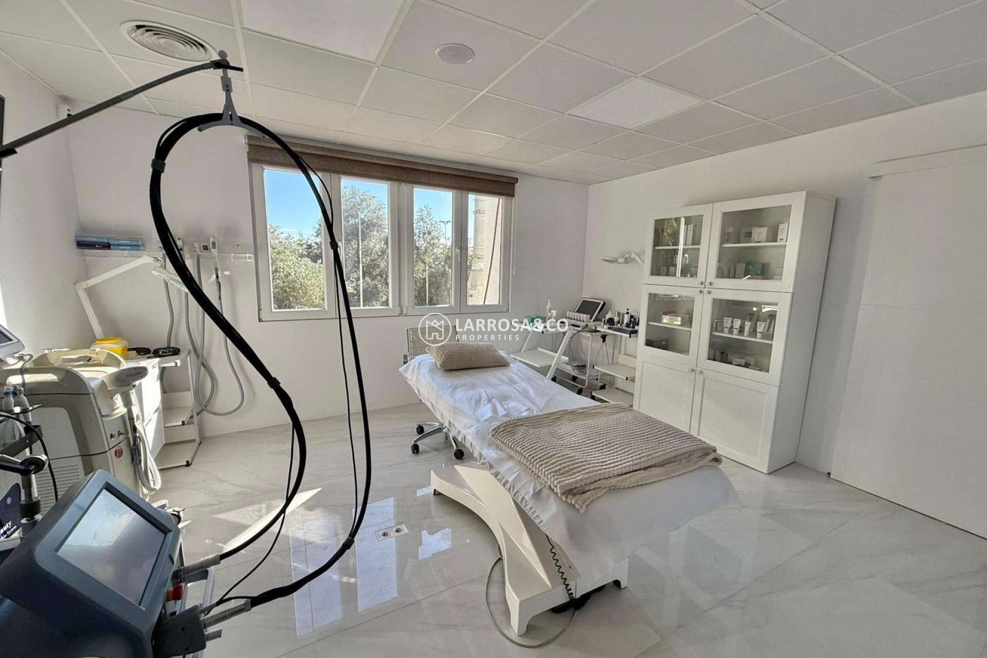 Location - Business - Ciudad Quesada - Lo pepin