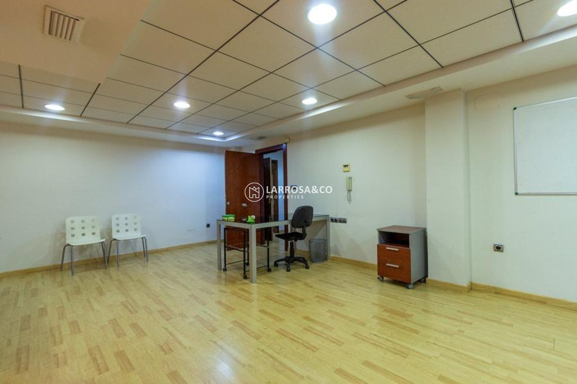 Location - Commercial space - Orihuela - Los Andenes