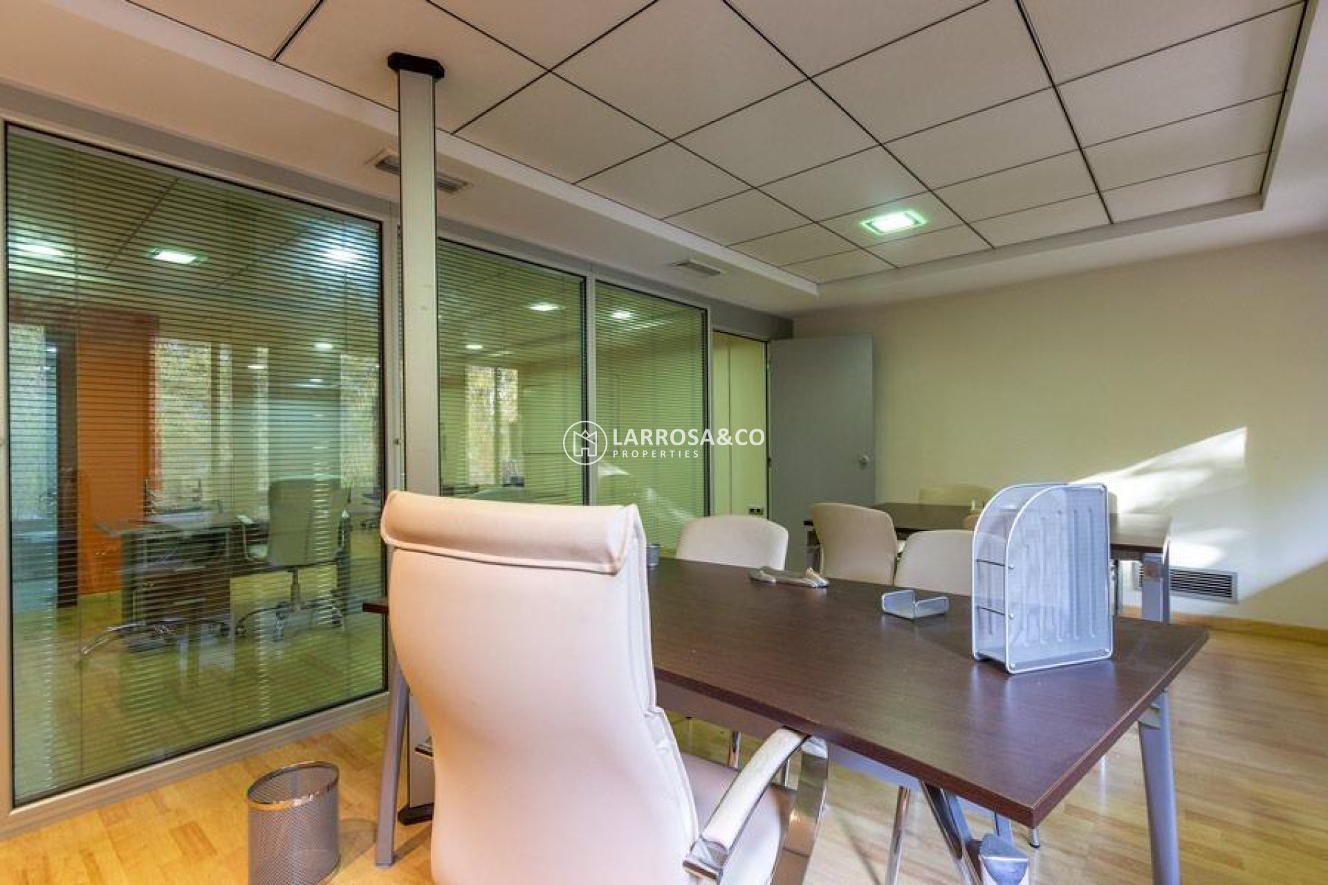 Location - Commercial space - Orihuela - Los Andenes