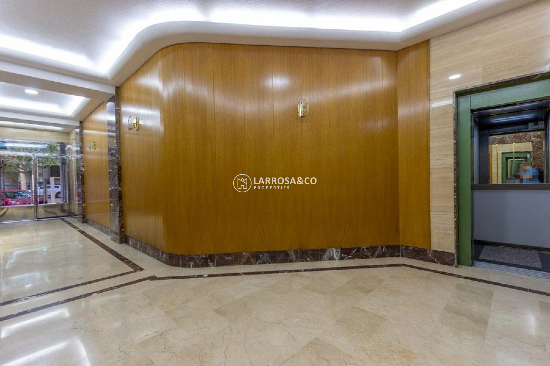 Location - Commercial space - Orihuela - Los Andenes