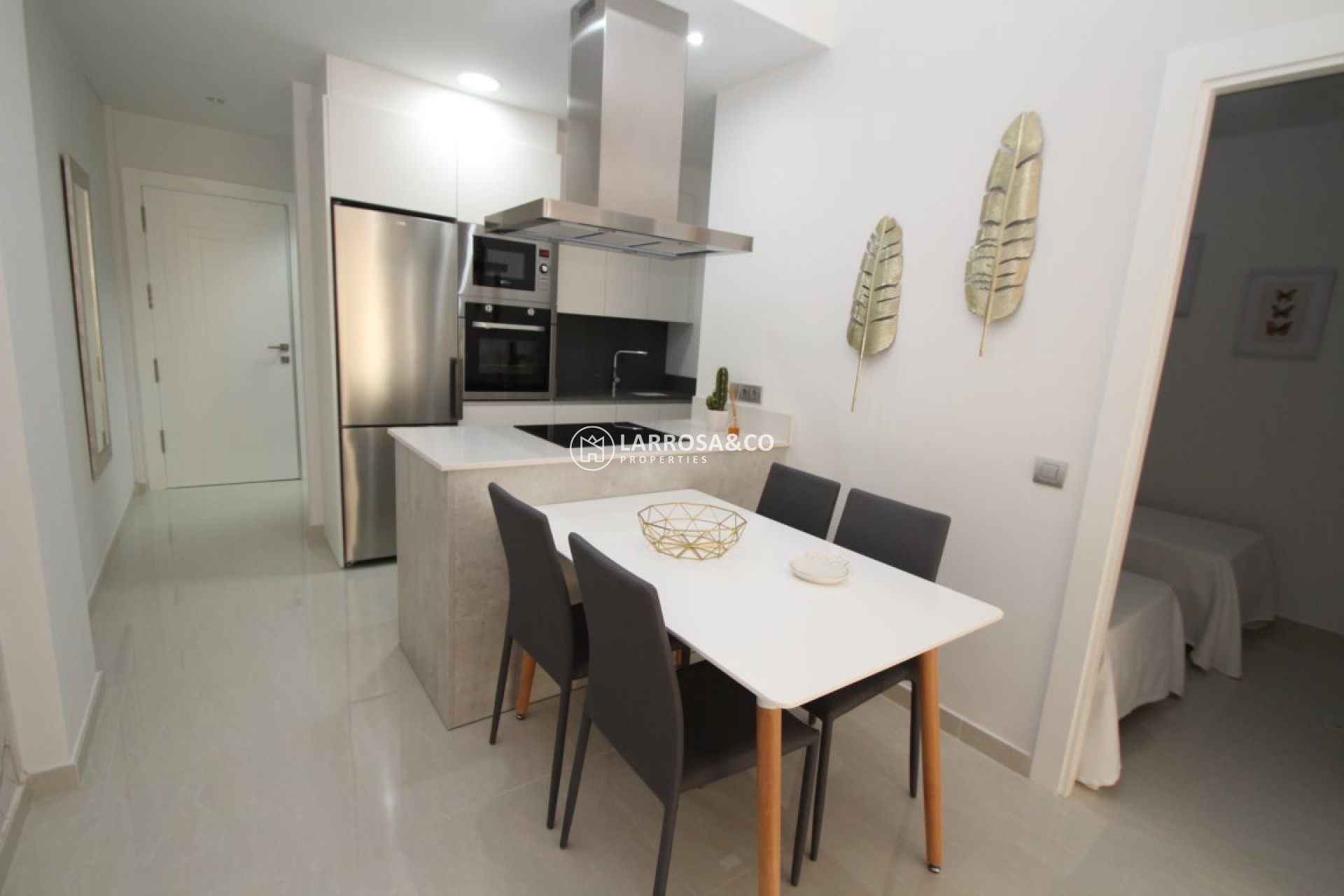 new-build-apartment-torrevieja-dining-room-kitchen-on2083