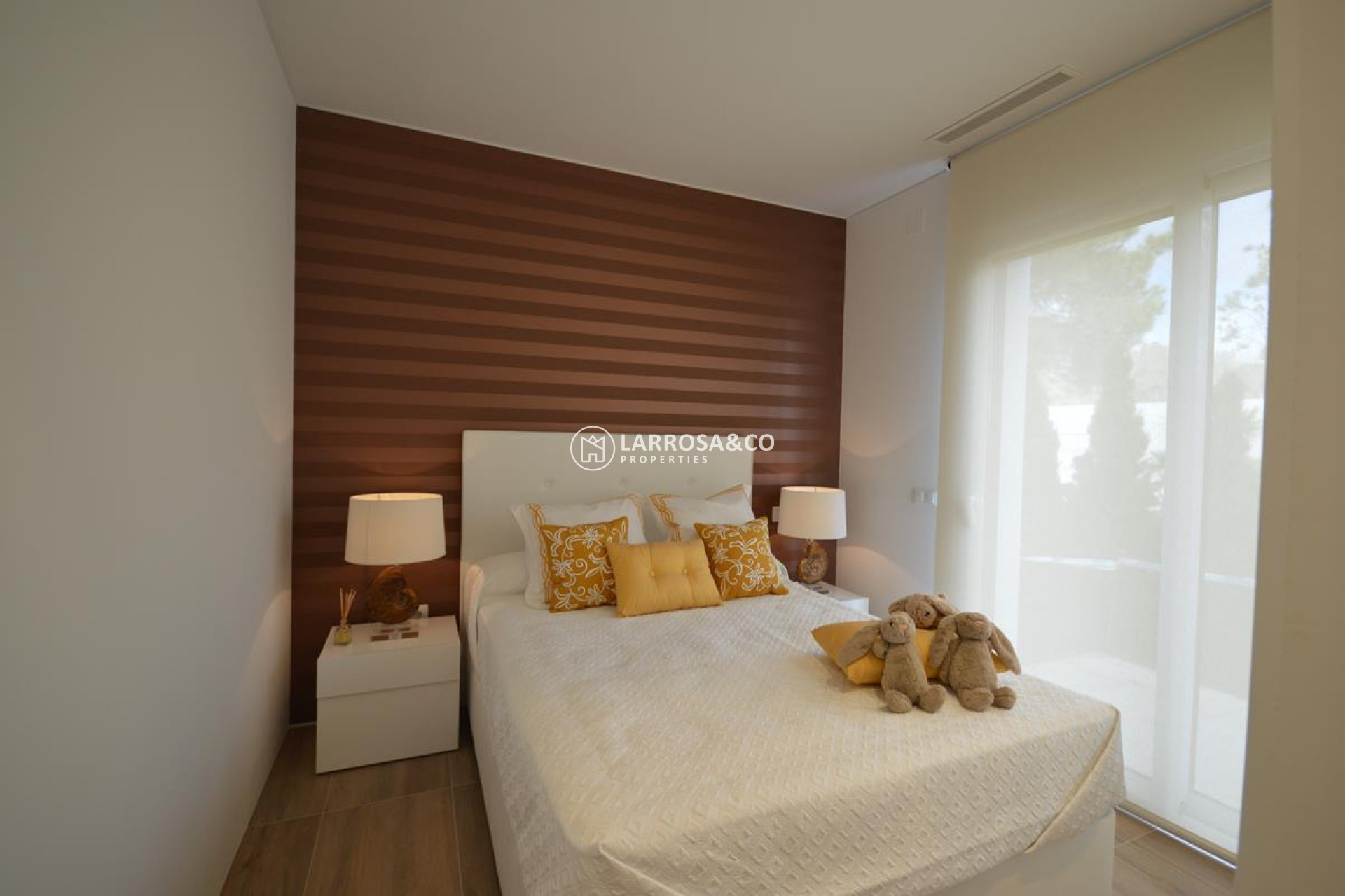 new-build-apartments-las-colinas-golf-lounge-bedroom-2-window-on2120