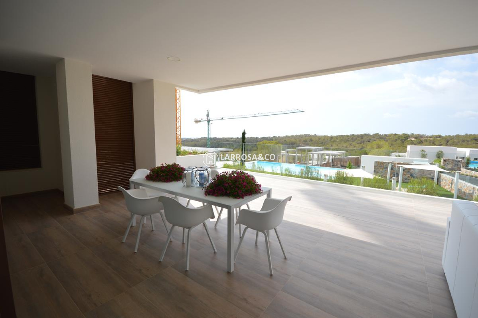 new-build-apartments-las-colinas-golf-lounge-terrace-on2120