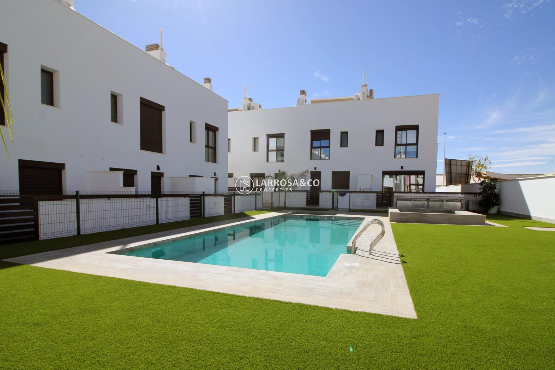 New build - Detached House/Villa - Pilar de la Horadada - parque Andromeda
