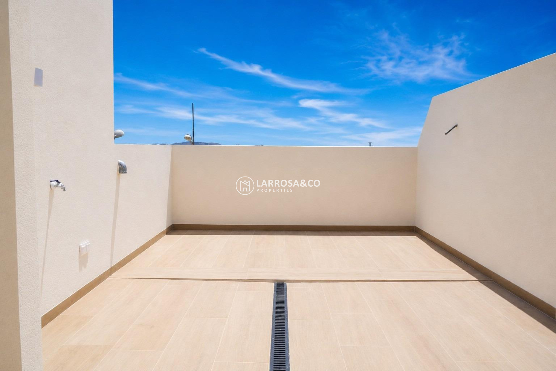 New build - Semi-detached house - Dolores - Sector 2