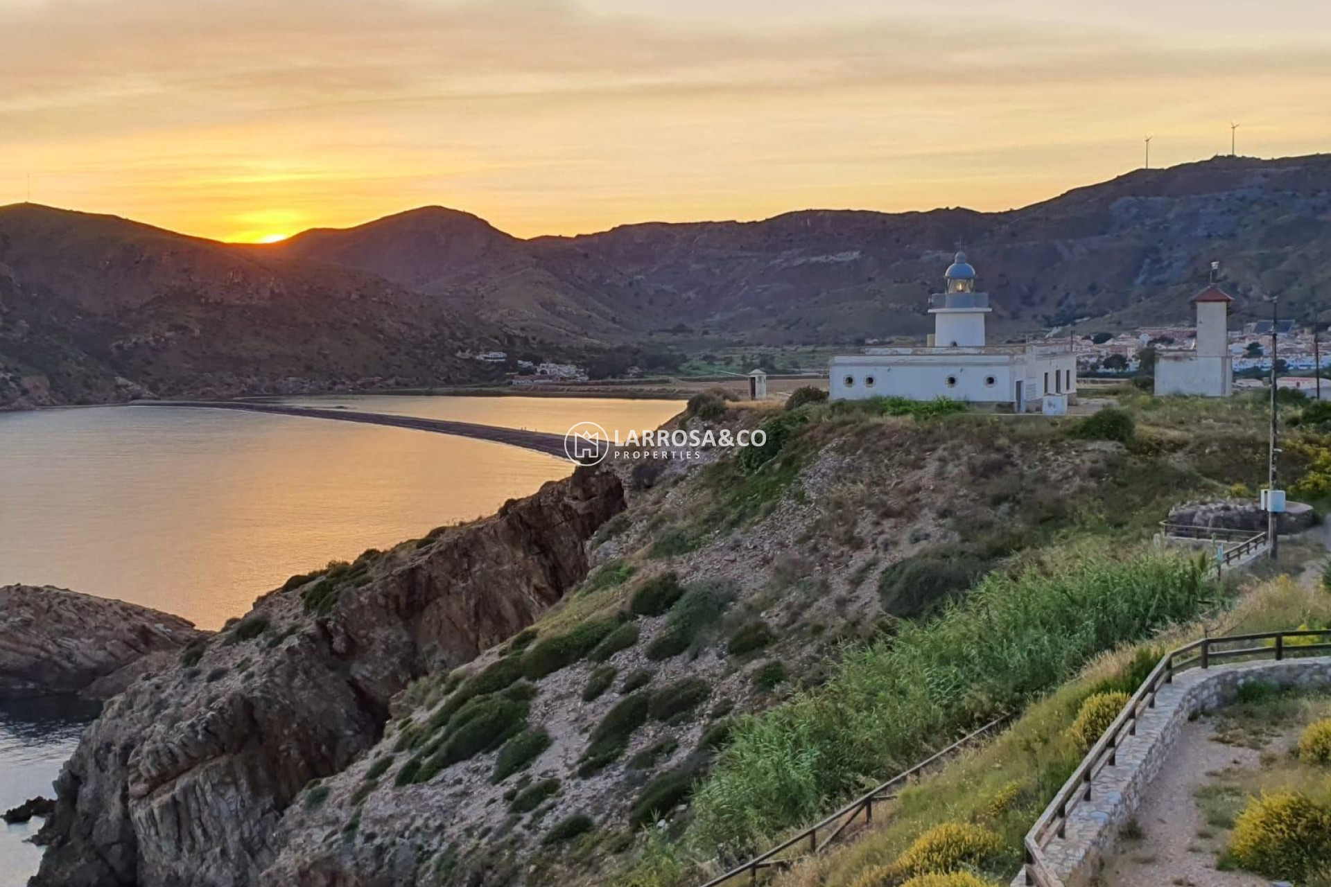 New build - Semi-detached house - La Union - centro