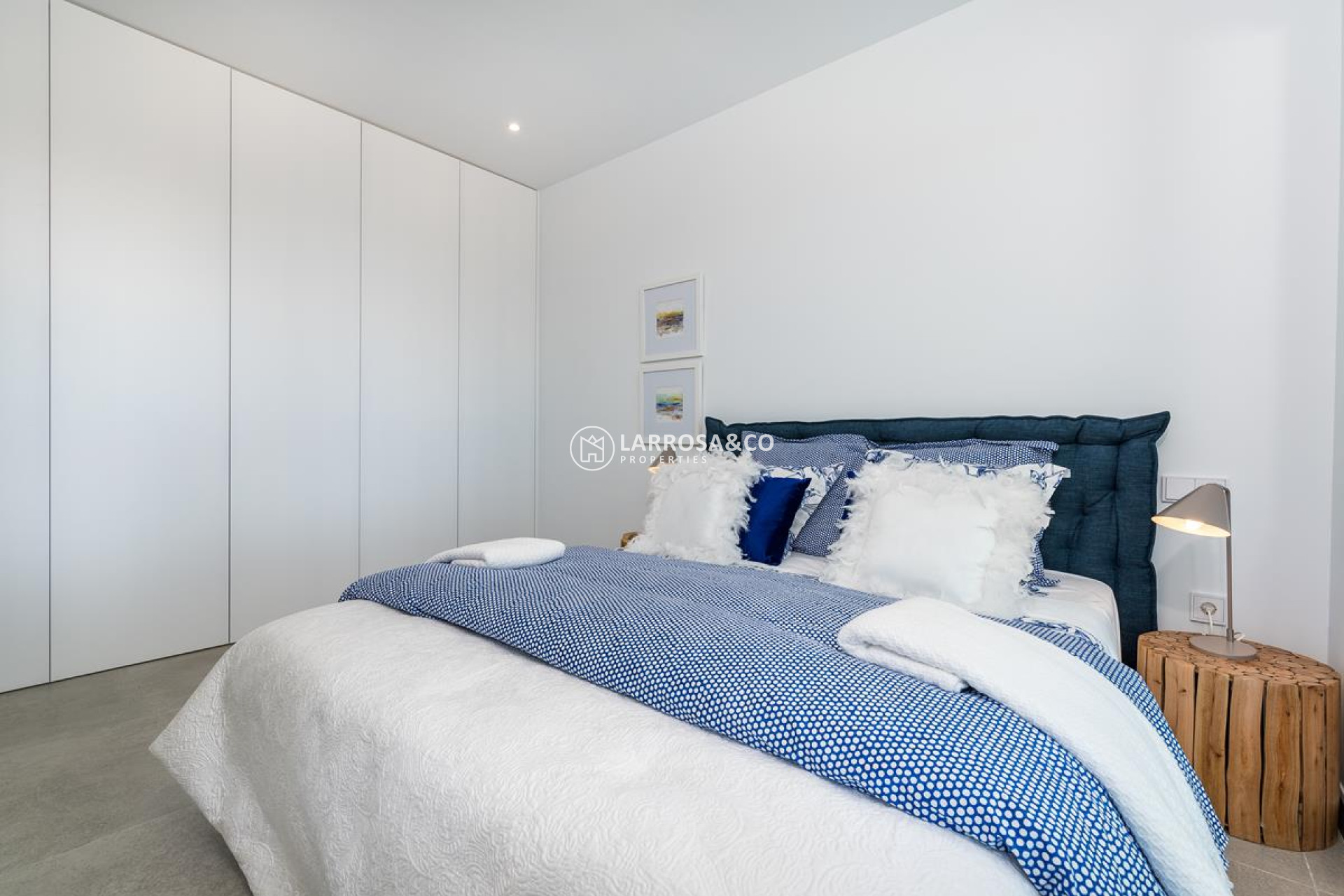 new-build-villa-rojales-bedroom-1-wardrobe-on2106