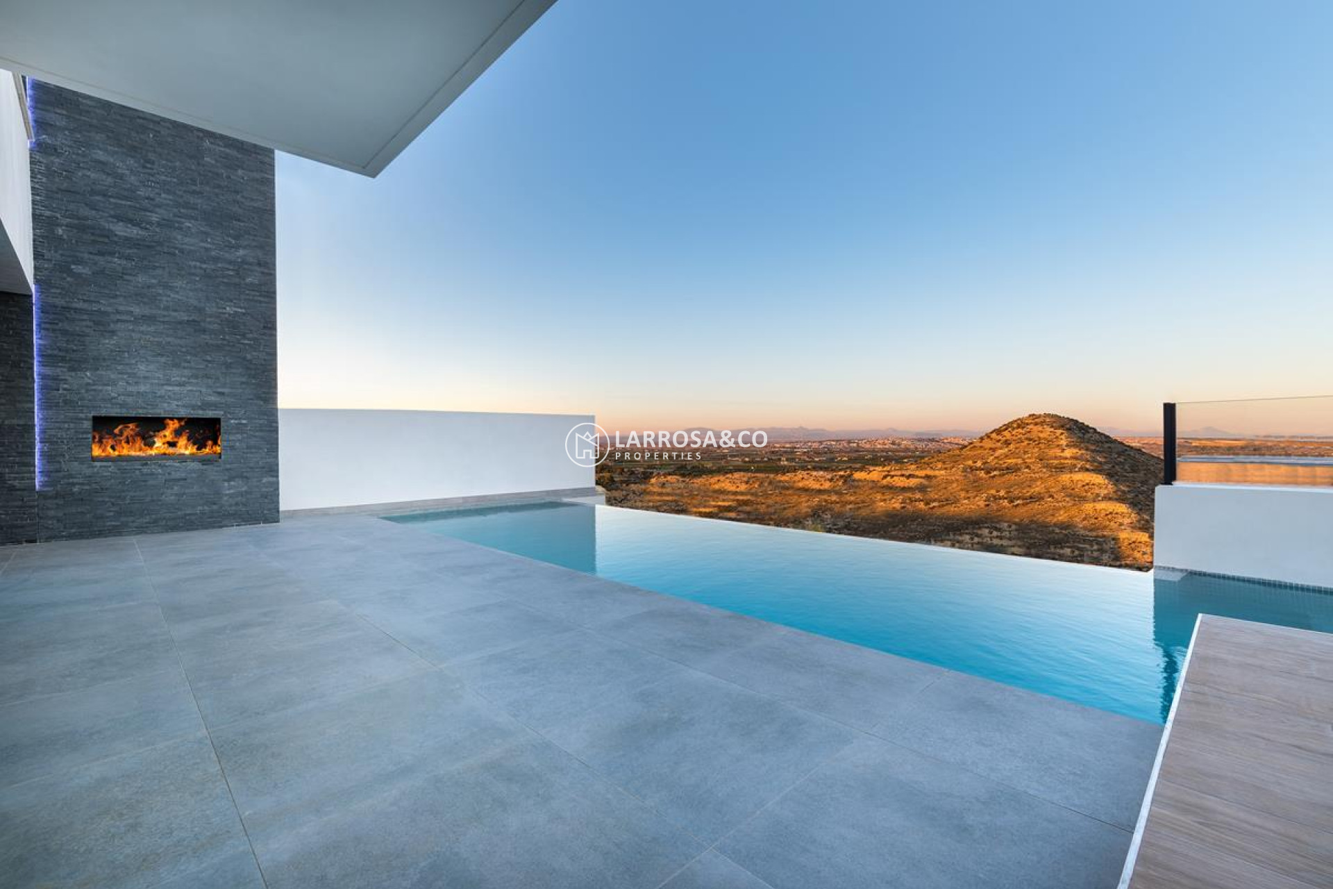 new-build-villa-rojales-swimming-pool-on2106