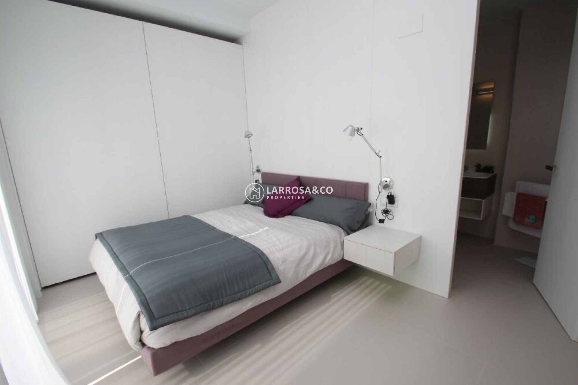 new-build-villa-sanmiguel-bedroom3-on2119