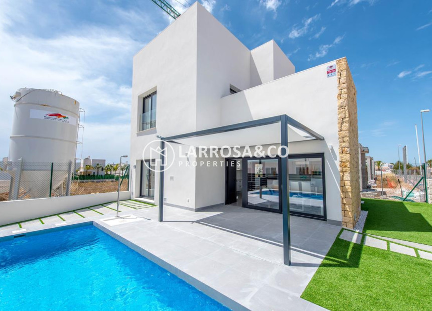 new-building-villa-ciudad-quesada-facade-swimming-pool-on2085