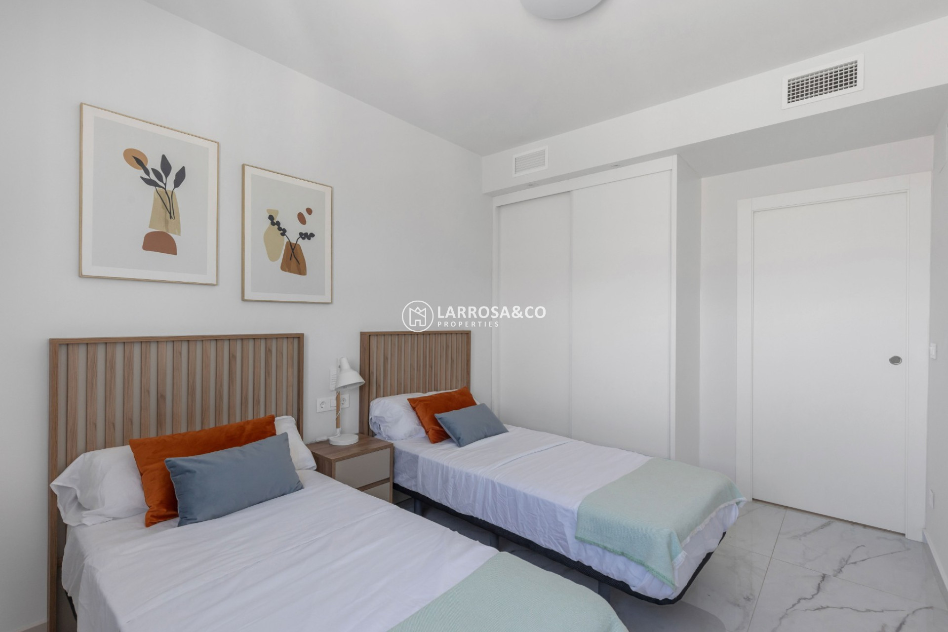 Resale - Apartament / Duplex - Orihuela costa - Playa Flamenca