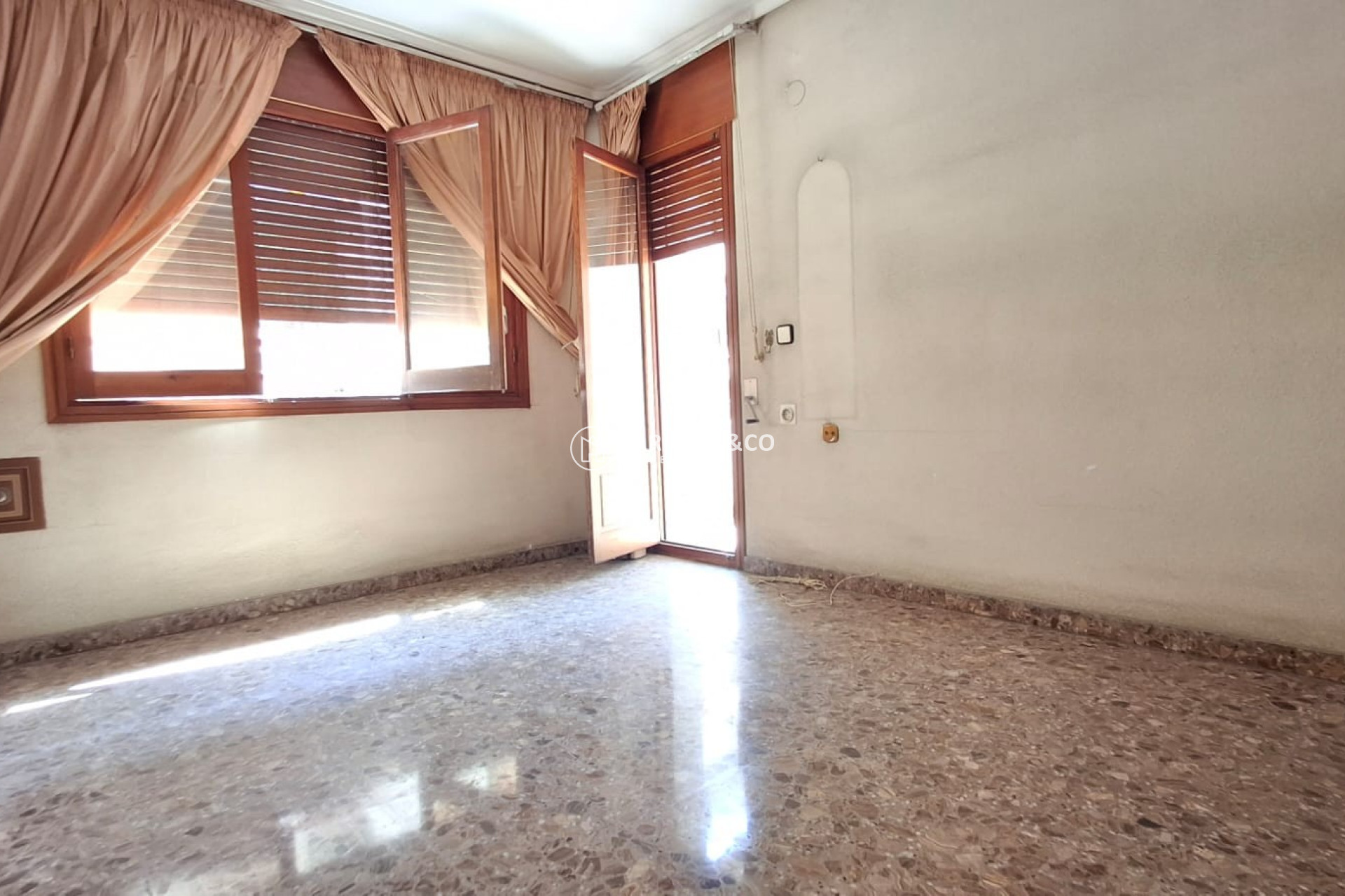 Resale - Apartament / Duplex - Orihuela - Zona Centro