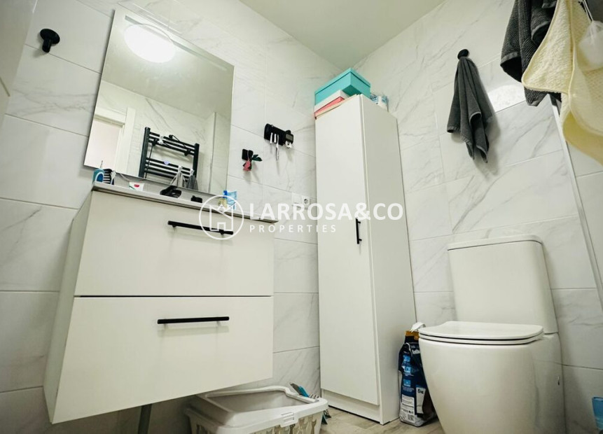 Resale - Apartment - Alicante - Las Viñas