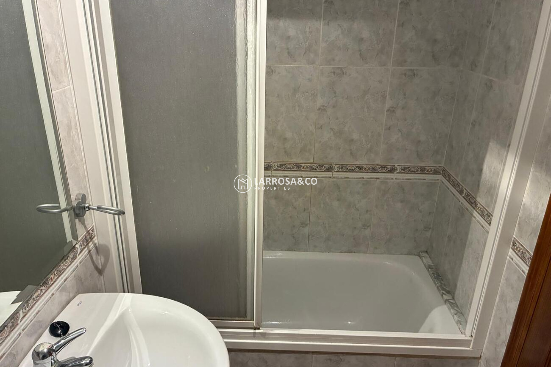 Resale - Apartment - Almoradí - Costa Blanca
