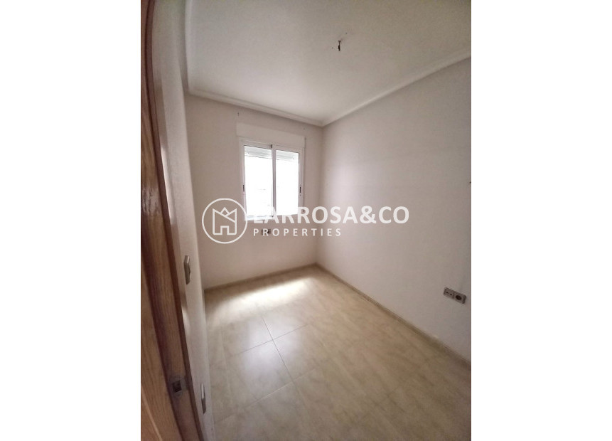 Resale - Apartment - Almoradí - Inland