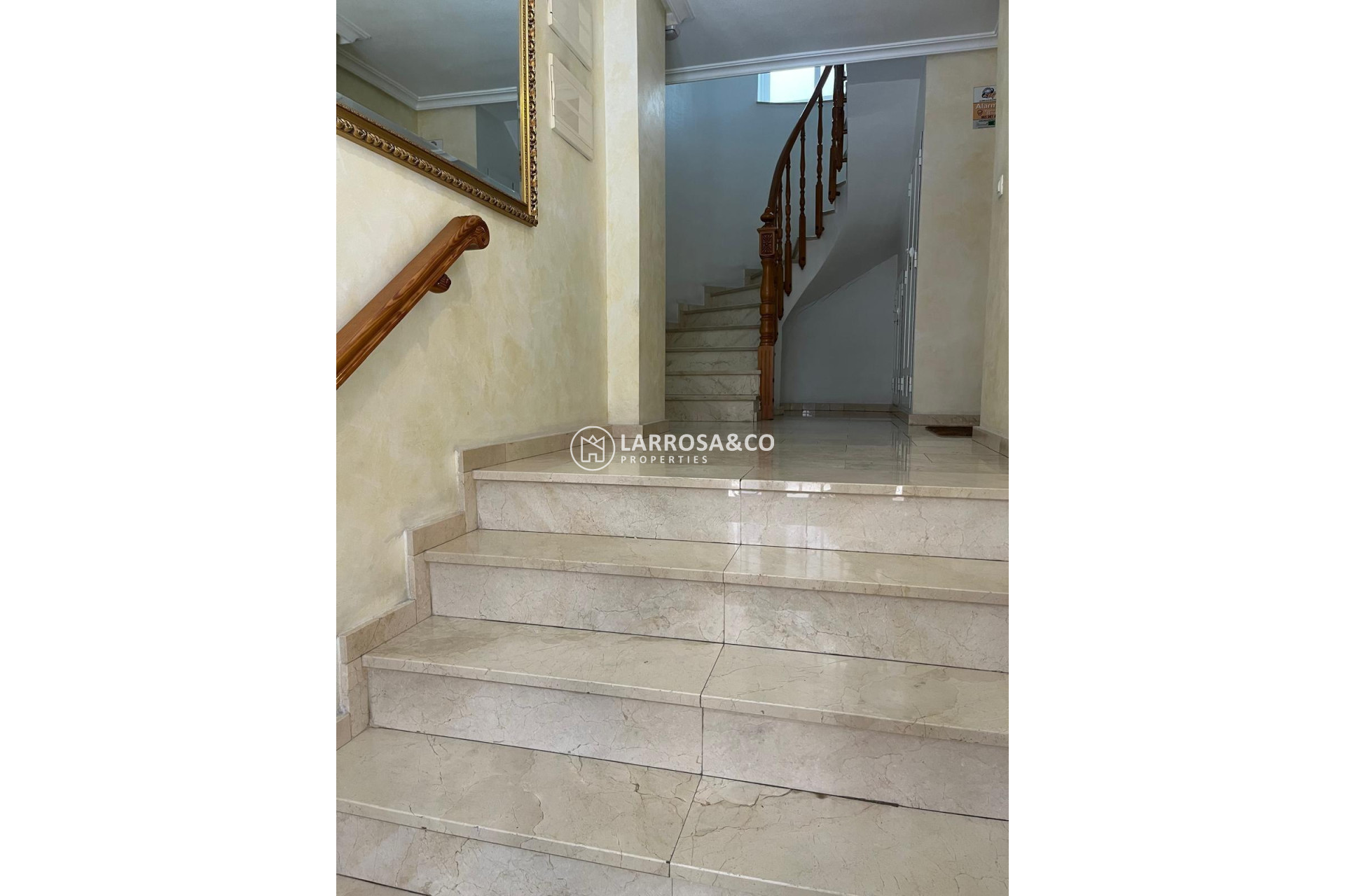 Resale - Apartment - Almoradí