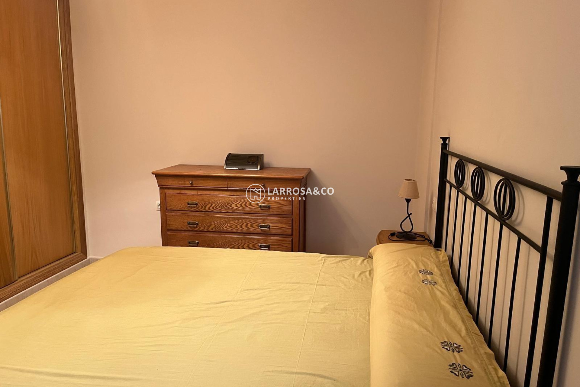 Resale - Apartment - Almoradí