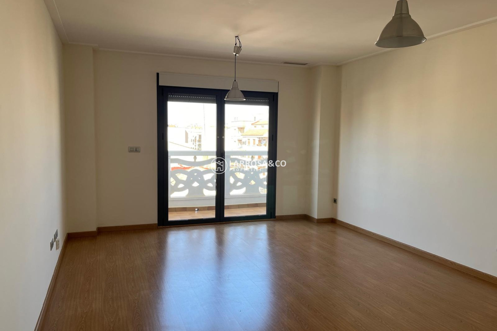 Resale - Apartment - Almoradí