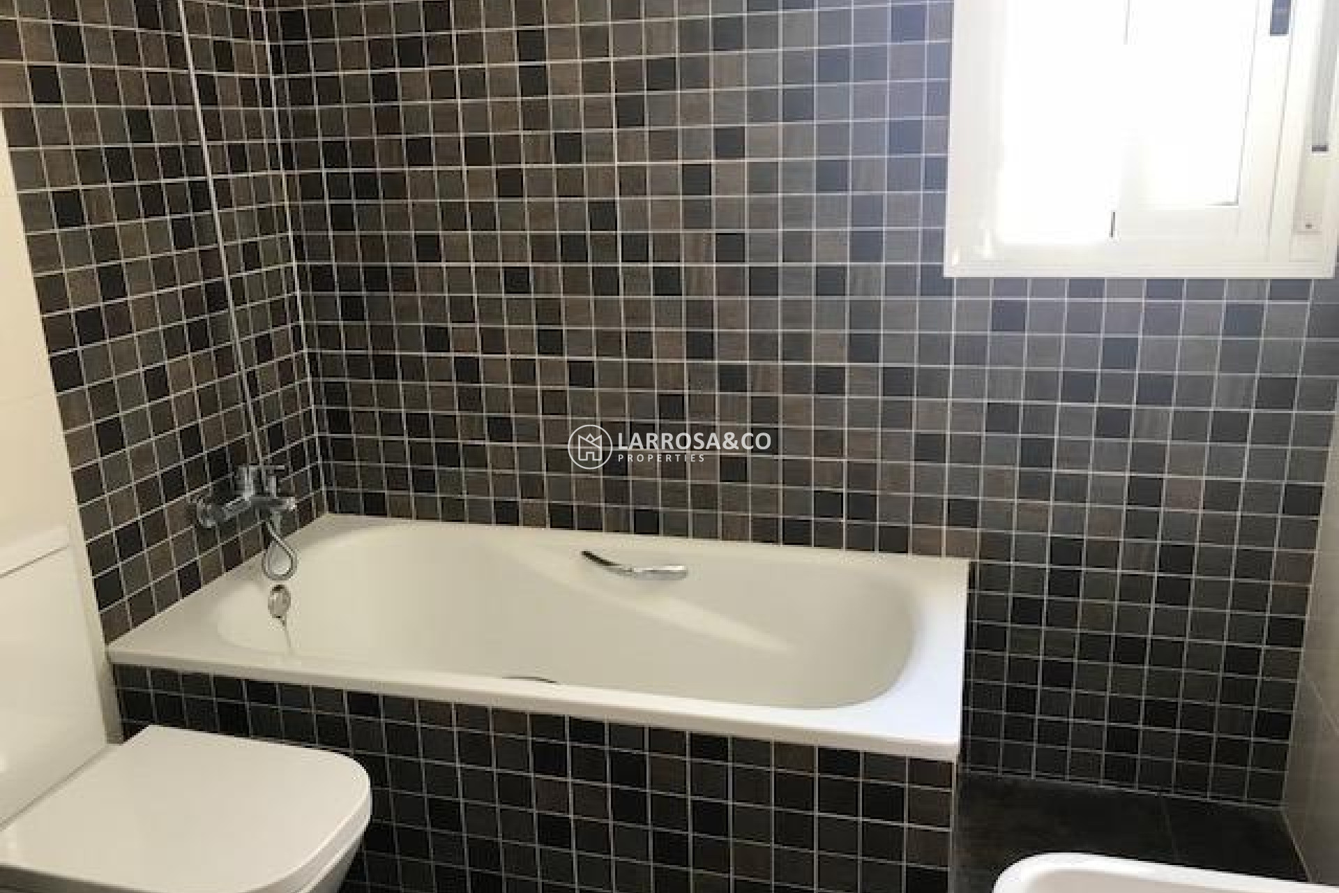 Resale - Apartment - Almoradí