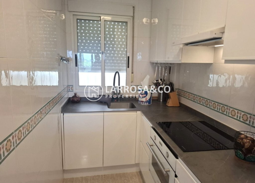 Resale - Apartment - Almoradí