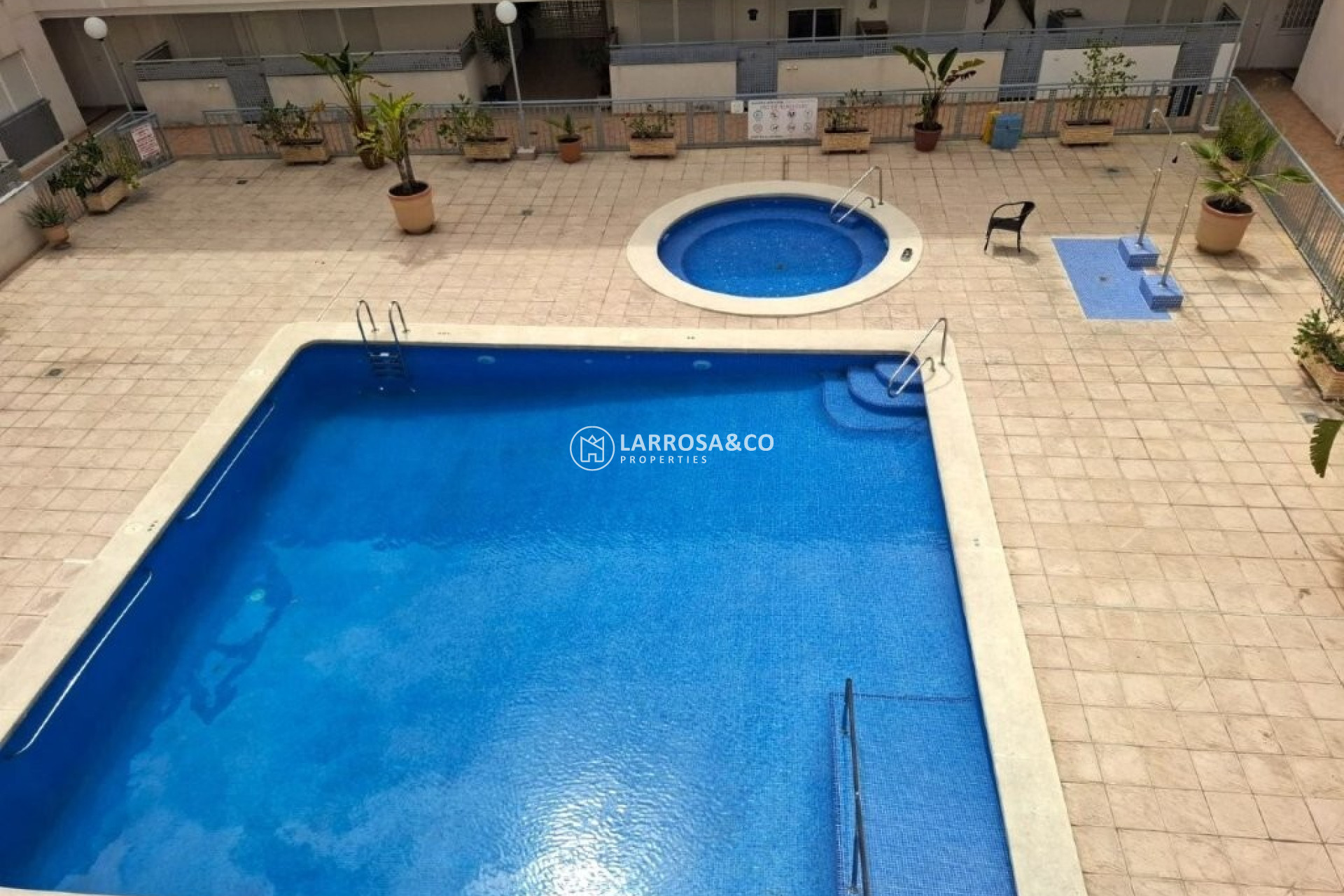 Resale - Apartment - Almoradí