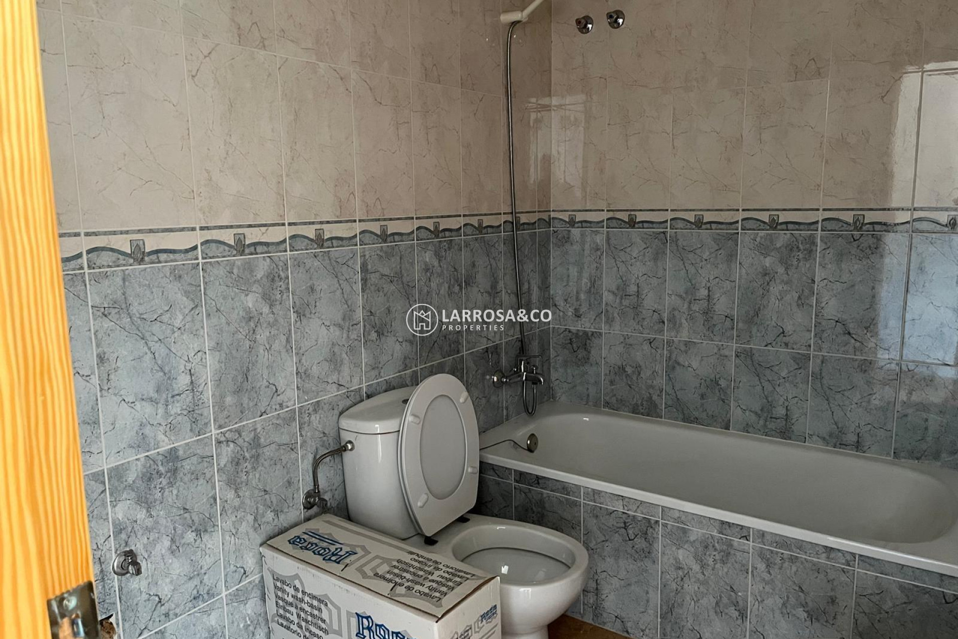 Resale - Apartment - Almoradí