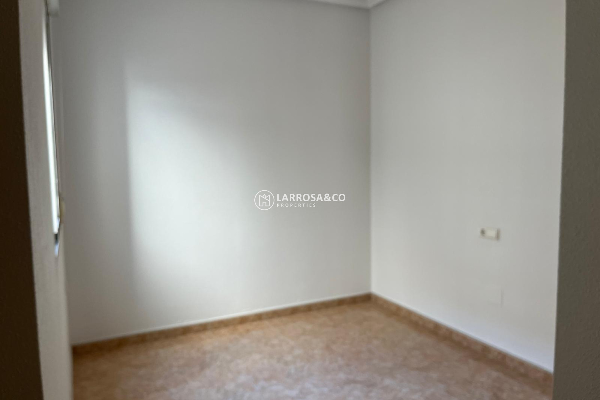 Resale - Apartment - Almoradí