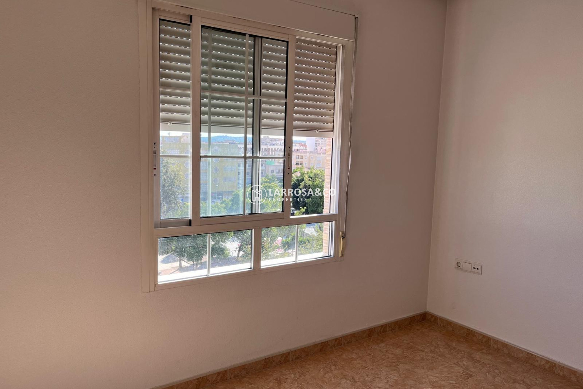 Resale - Apartment - Almoradí
